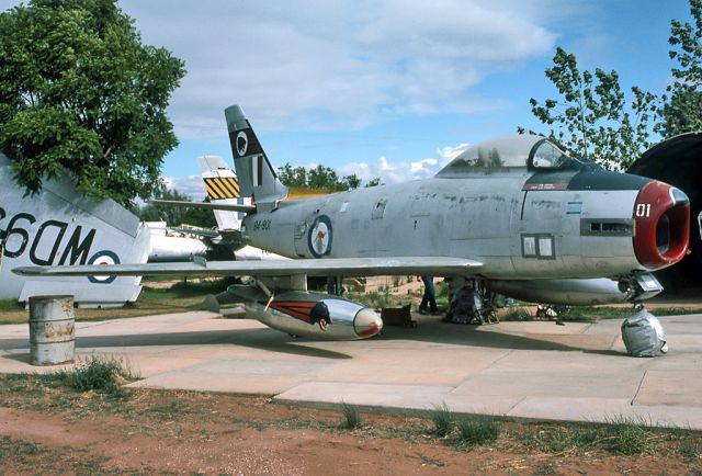 A94901 — - AUSTRALIA - AIR FORCE COMMONWEALTH CA-27 SABRE MK31 REG A94-901 / 01 (CN CA27-1) - MILDURA VIC. AUSTRALIA - YMIA (14/4/1977)