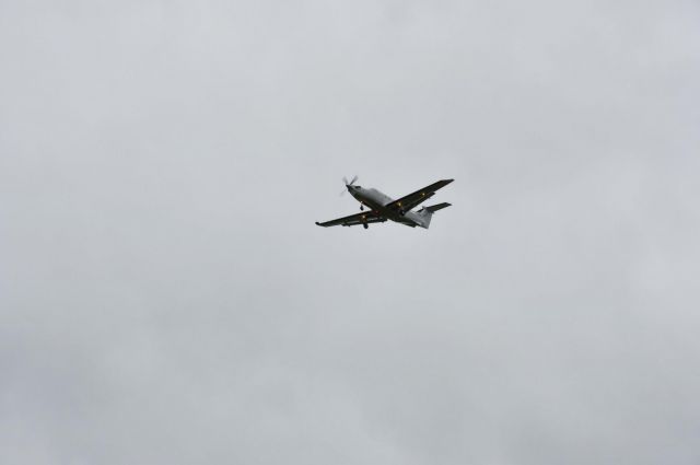 Pilatus PC-12 (HB-FRU) - 17JULY2009 LANDING ON RWY08