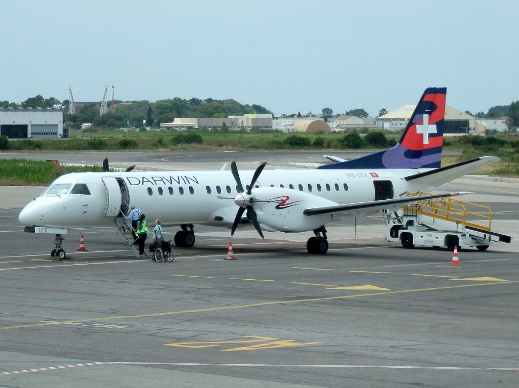 Saab 2000 (HB-IZX)