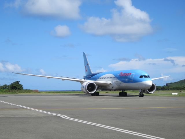 Boeing 787-8 (G-TUIB)