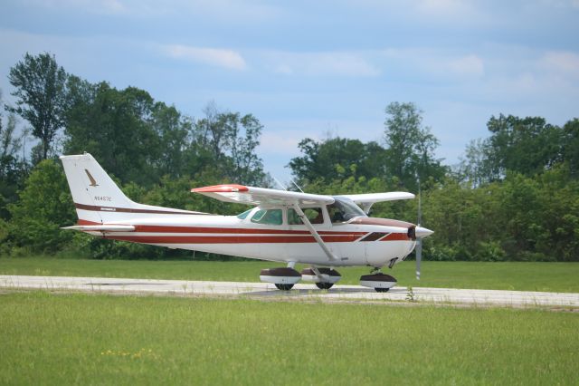 Cessna Skyhawk (N5457E) - Cessna's to Oshkosh Clinic - May 2025