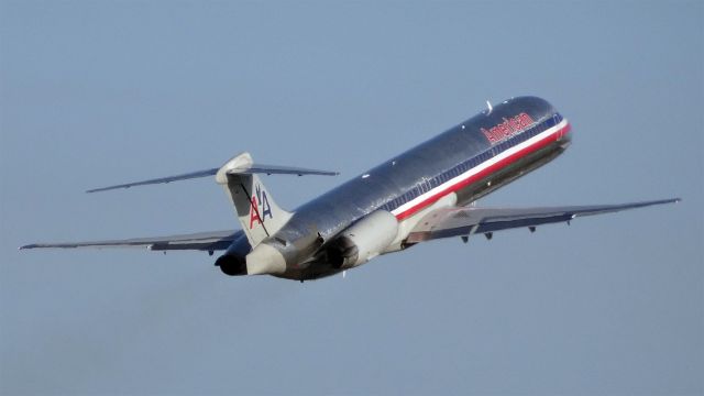 McDonnell Douglas MD-80 (N467AA) - N467AA American Airlines McDonnell Douglas MD-82 - cn 49597 / ln 1511br /First Flight * Aug 1988br /Age 26.8 Yearsbr /29-Apr-2015 MD80 San Jose Intl (KSJC) Dallas/Fort Worth Intl (KDFW) 07:20 PDT 12:40 CDT 3:20