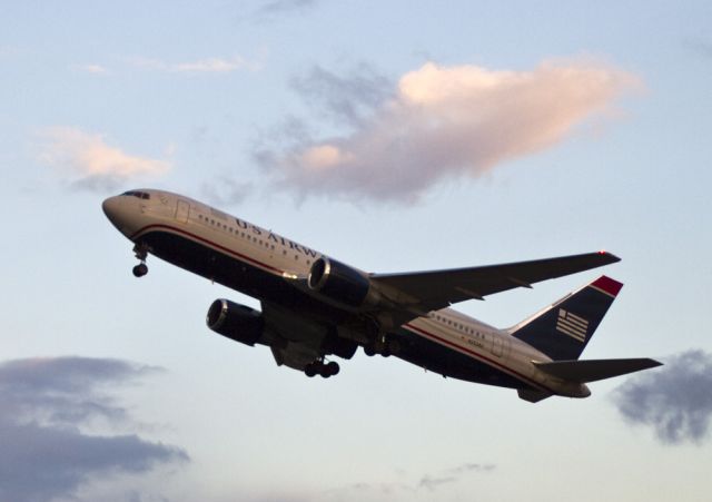 N252AU — - Evening takeoff for Philadelphia, Pennsylvania  USA