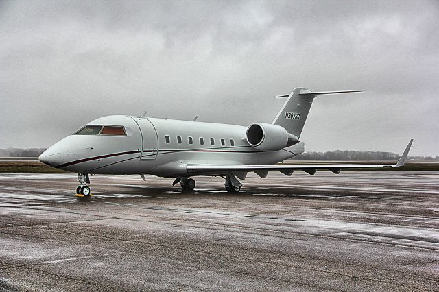 Canadair Challenger (N307SC) - A visitor from Wyoming dropped in this morning to pick up passengers.