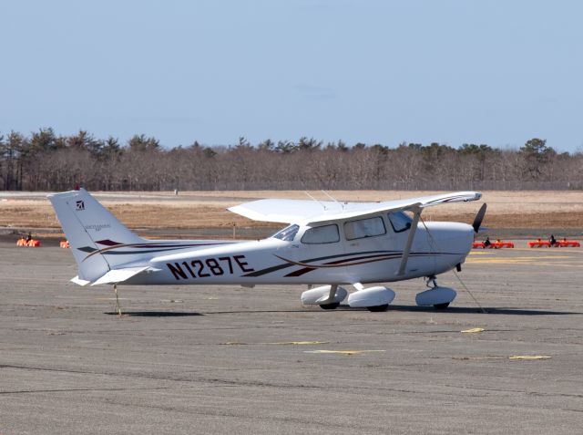 Cessna Skyhawk (N1287E)