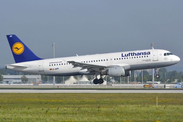 Airbus A320 (D-AIPF)