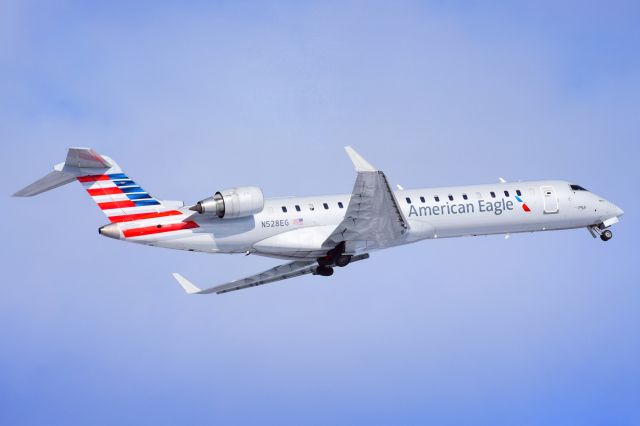 Canadair Regional Jet CRJ-700 (N528EG) - American Eagle Airlines opby PSA Airlines 