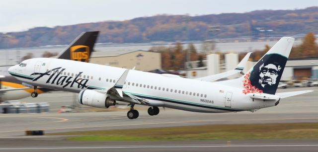 Boeing 737-800 (N532AS) - On the way to HNL.