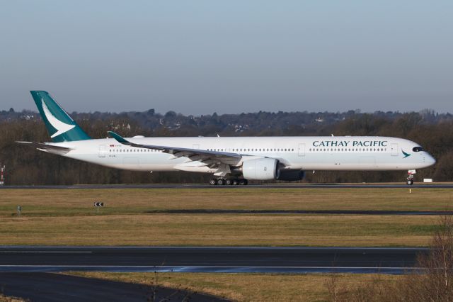 Airbus A350-1000 (B-LXL) - CPA216 rolling on the way back to Hong Kong