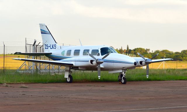 Beechcraft Super King Air 200 (ZS-LXS) - Beech 200C Super King Air ZS-LXS in Pretoria 