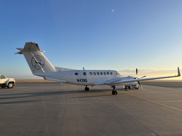 Beechcraft Super King Air 300 (N43BG)