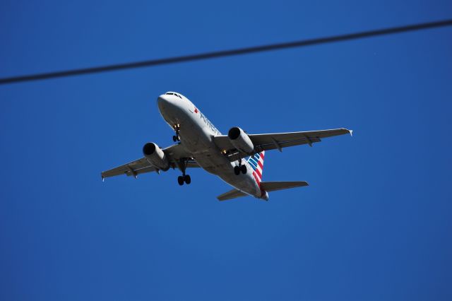 Airbus A319 (N803AW)