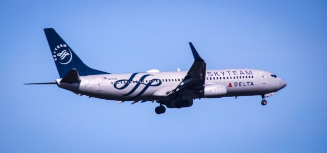 Boeing 737-800 (N3761R) - ATL  4-23-2024
