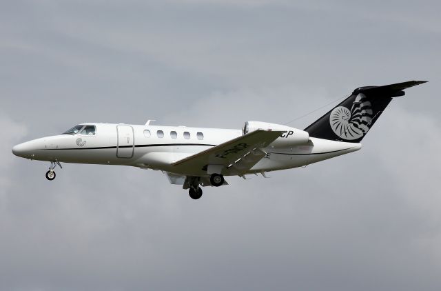 Cessna Citation CJ4 (F-ONCP) - Short final to Rwy 16R