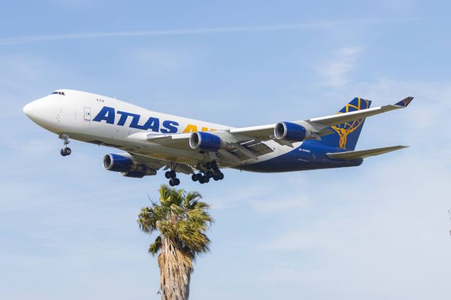 Boeing 747-400 (N493MC) - Taken from The Proud Bird Restaurant