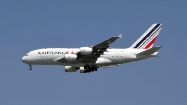 Boeing 787-8 (F-HPJF) - 20150404-125313.jpgbr /F-HPJF Air France Airbus A380-800br /Age 4.6 Yearsbr /2015-04-04 AF84 Paris (CDG) San Francisco (SFO) 11:06-->Landed 12:56