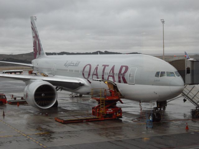 Boeing 777-200 (A7-BBH)