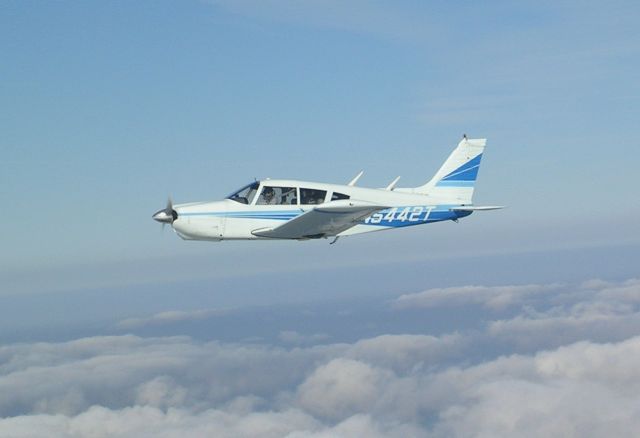 Piper Cherokee Arrow (N5442T)
