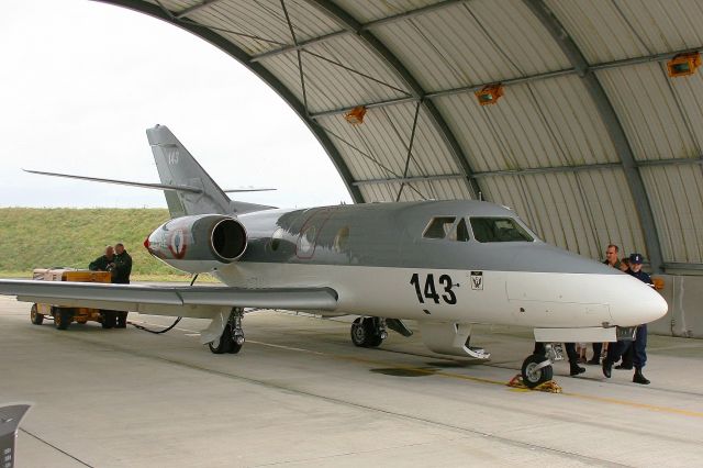 Dassault Falcon 10 (FNY143) - French Navy Dassault Falcon 10 MER, Landivisiau Naval Air Base (LFRJ)