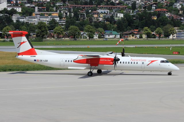 de Havilland Dash 8-400 (OE-LGD)