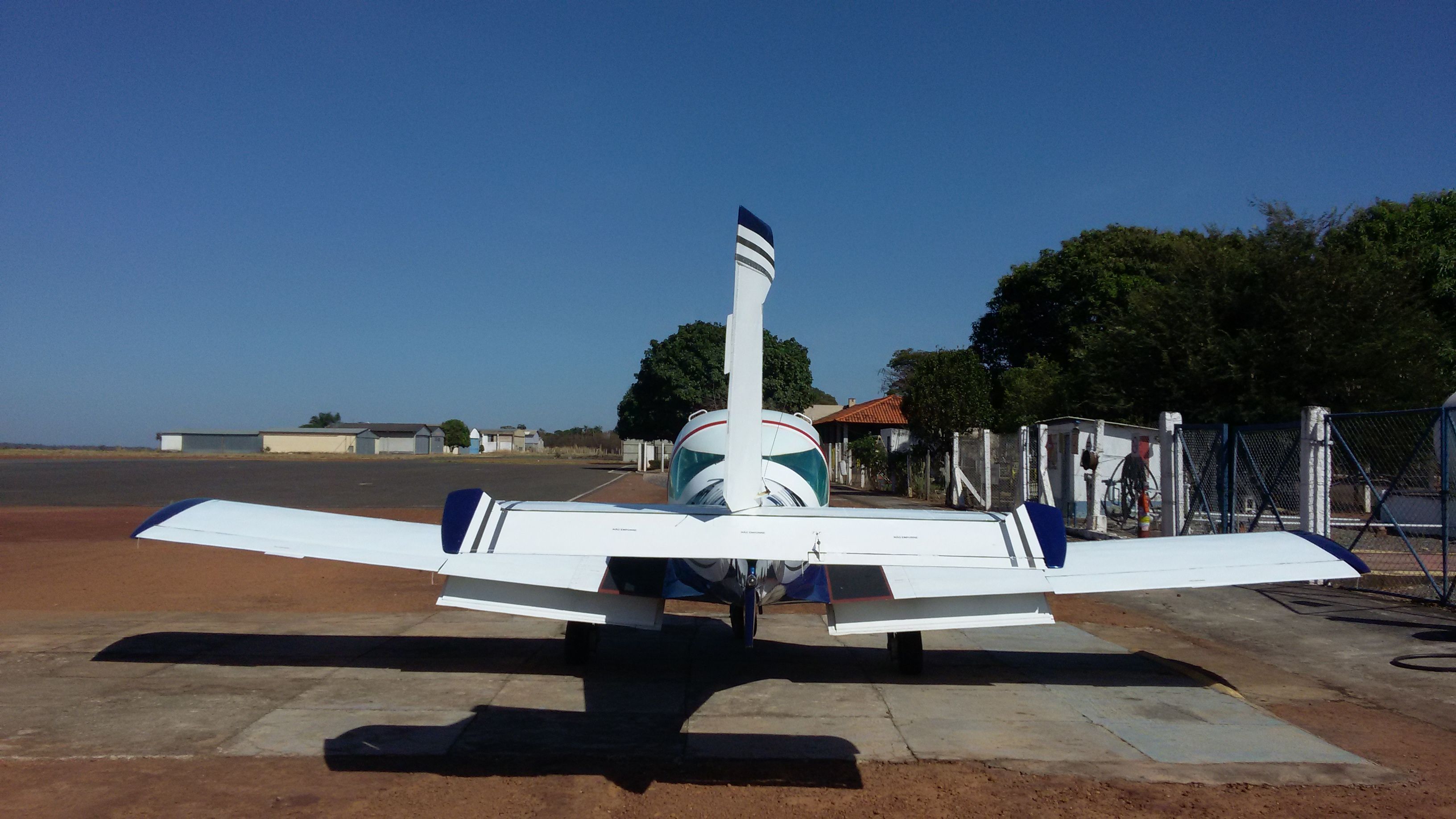 PP-HKX — - Preparing for fueling AVGAS 100. Flight School Luziânia - GO.