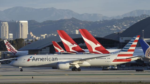 Boeing 787-9 Dreamliner (N837AN) - Taxiing for departure at LAX