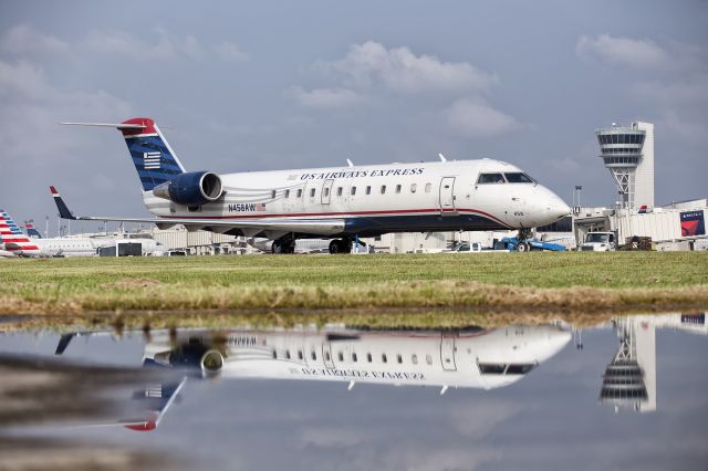 Canadair Challenger (N468AW) - Poor drainage