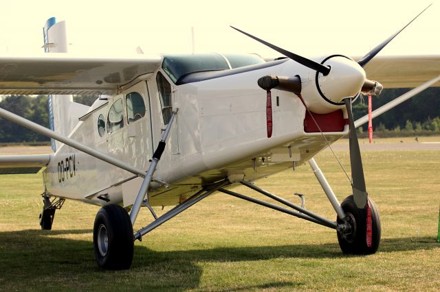 Pilatus PC-6B Turbo-Porter (OO-PCV) - WHITE FOR PINK! (see other pictures)