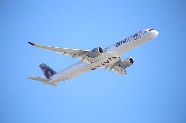 Airbus A350-1000 (A7-ANE)