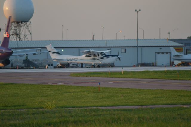 Cessna Skylane (N14007) - 6-9-2012