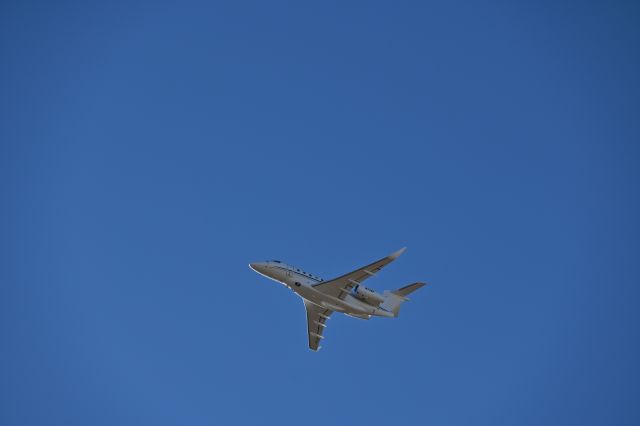 N71NF — - 2-27-2022 - End of Runway 35R/17L