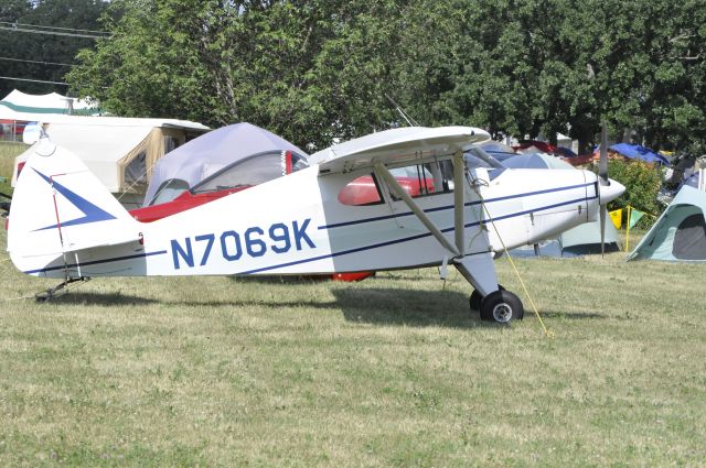 Piper PA-22 Tri-Pacer (N7069K)