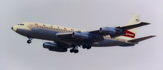 Boeing 720 (N93141) - Built in 1961 for Western, this workhorse was written off 8-16-76.