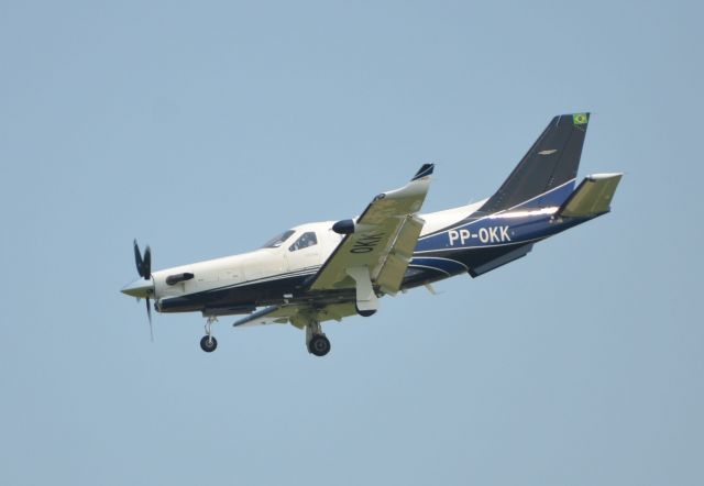 PP-OKK — - Final approach to runway 36 at Airventure 2018.