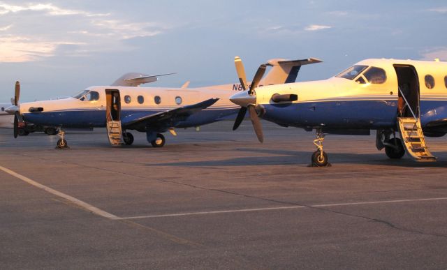 Pilatus PC-12 (N879GA) - Sunset at MVY at the "restaurant" parking.