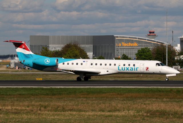 Embraer ERJ-145 (LX-LGX)