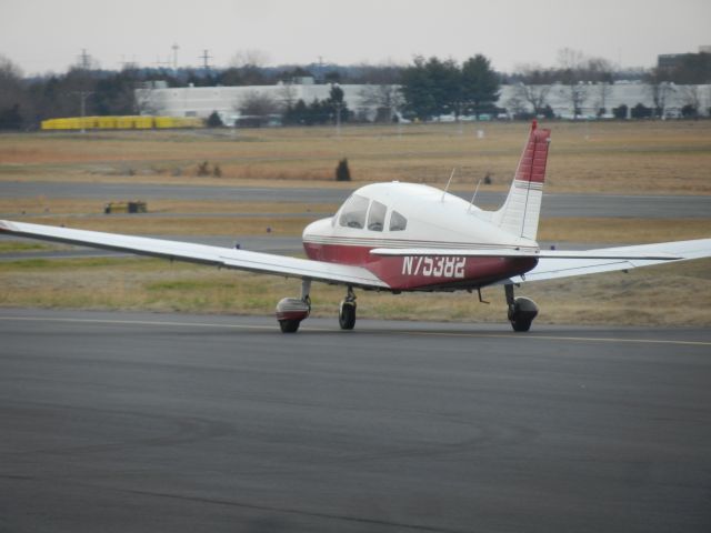 Piper Cherokee (N75382) - A Piper Cherokee Doing Engine Tests At Manassas Airport