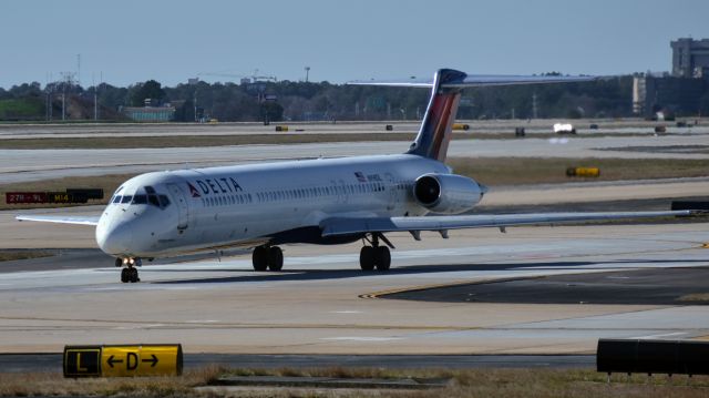 McDonnell Douglas MD-88 (N998DL)