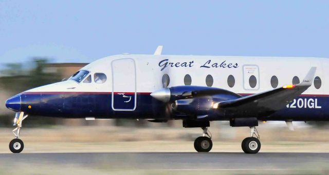 Beechcraft 1900 (N201GL) - Departing the Merced Regional Airport (KMCE) 0600hrs