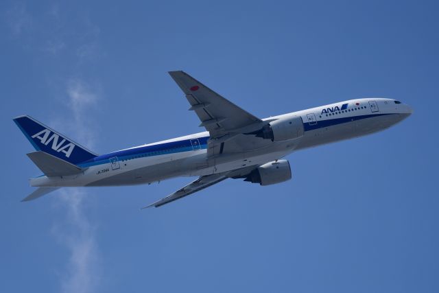 Boeing 777-200 (JA706A)