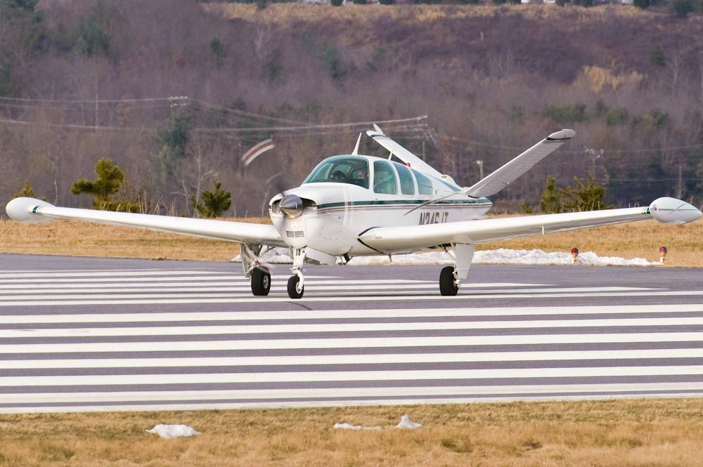 Beechcraft 35 Bonanza (N246JT) - 12/30/09