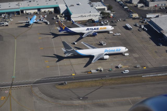 BOEING 767-200 (N1997A) - 9/21/2016: Prime Air (N1997A) Boeing 767, Atlas Air Boeing 767 (N645GT), and Alaska Airlines Tinkerbell at the cargo center at KSEA.