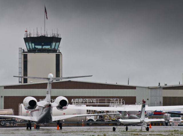 — — - Portland Air Show KPWM