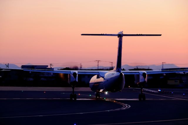 de Havilland Dash 8-100 (JA841A) - hakodateairport hokkaido japan