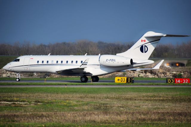 Bombardier Global 5000 (C-FDIL) - Year:  ××××br /Make: Bombardier Aviation br /Model: Global 5000 (Global Express)br /Opby: Private Owner br /br /Route:  CYYZ --> KBUF 