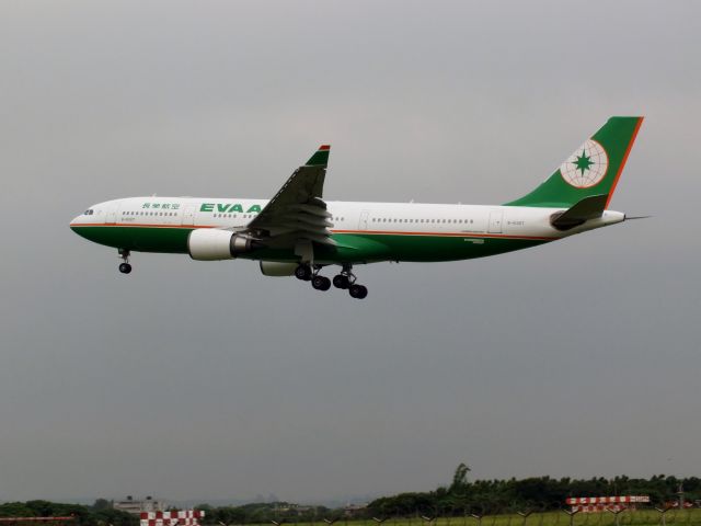 Airbus A330-200 (B-16307)