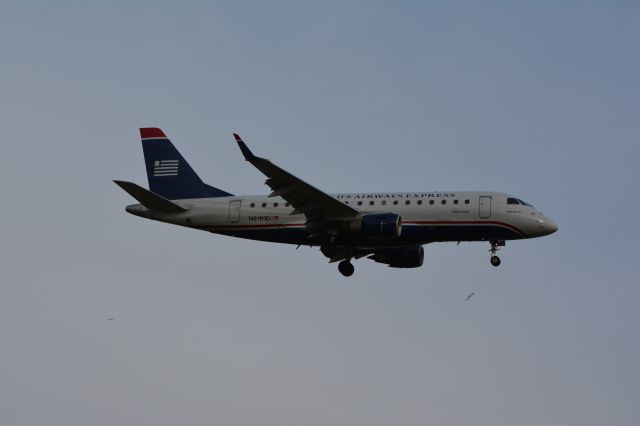 Embraer 170/175 (N811MD)