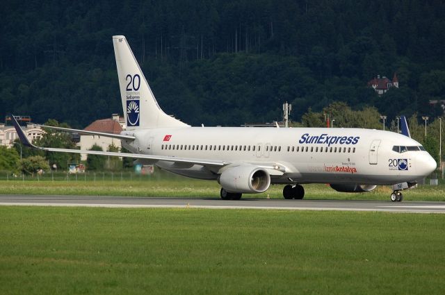 Boeing 737-800 (TC-SNF)