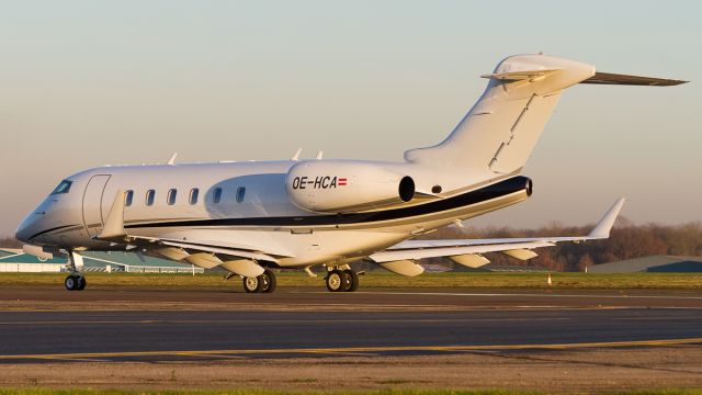 Bombardier Challenger 300 (OE-HCA)