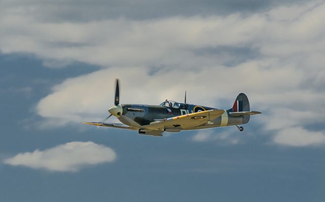 SUPERMARINE Spitfire —